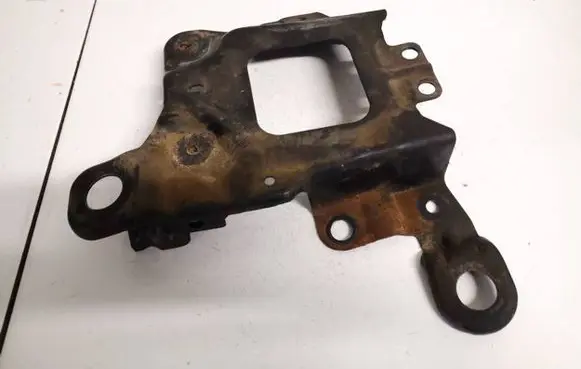 Battery bracket