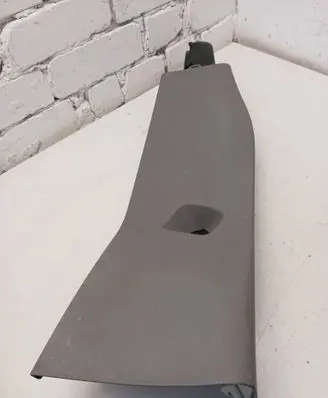 (B) pillar trim (bottom)