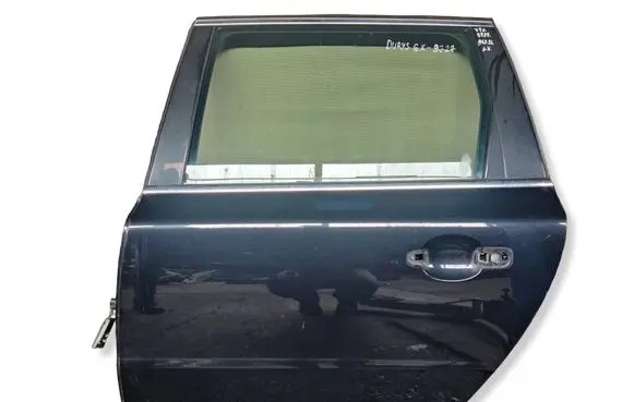 Volvo V70 Rear door 