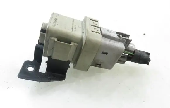 KIA Sportage Glow plug pre-heat relay 368332F155