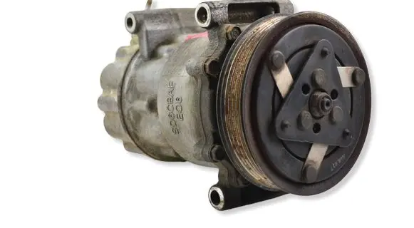 Peugeot 207 CC Air conditioning (A/C) compressor (pump) 9659875780 SD6C12 07712503861