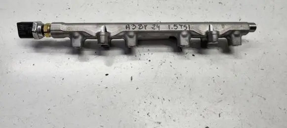 Audi A3 8Y Fuel main line pipe 05E133320B 04C906054C