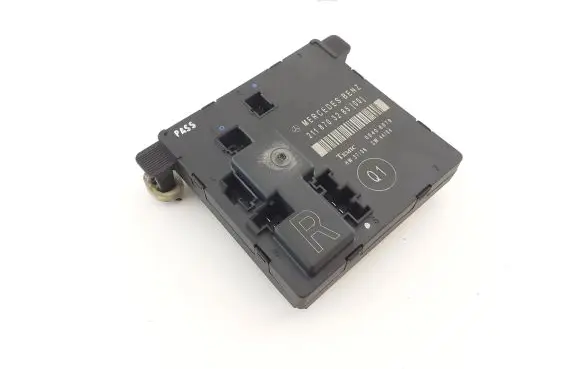 Mercedes-Benz E W211 Door control unit/module 2118703285