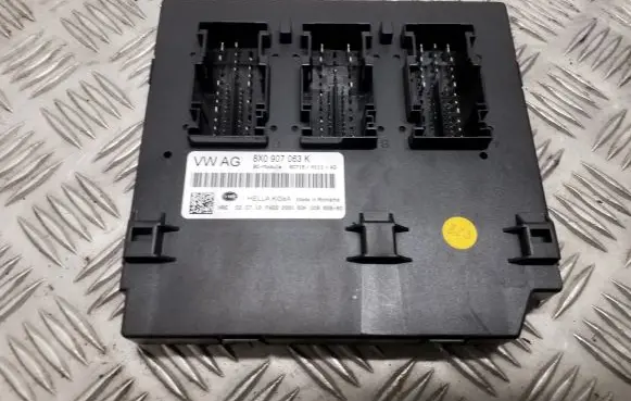 Audi Q3 8U Comfort/convenience module 8X0907063K