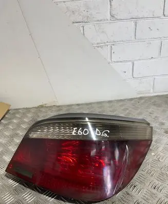 BMW 5 E60 E61 Rear/tail lights 6910768