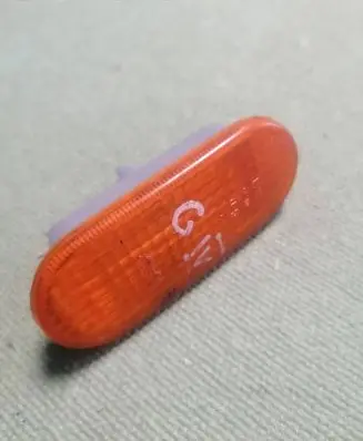 Volkswagen Golf IV Front fender indicator light 3B0949117B