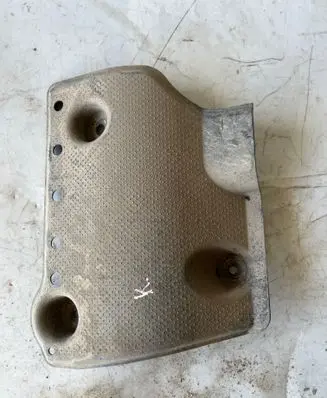 Toyota Prius (NHW20) Rear underbody cover/under tray 