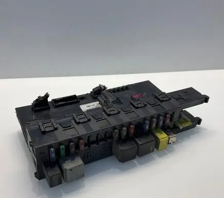Mercedes-Benz C W203 SAM control unit 2035451801 5DK00848640 A2035451801