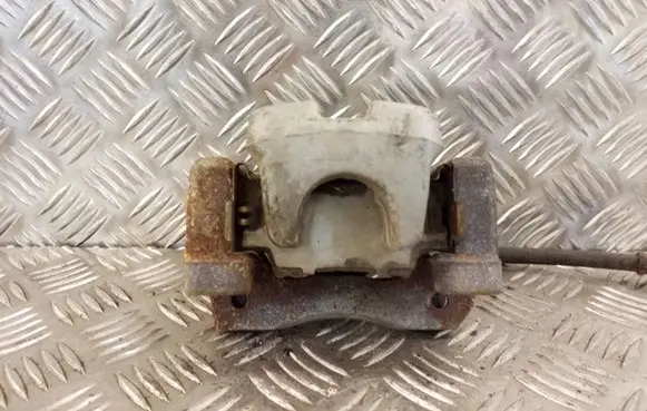 Toyota Camry Rear brake caliper 277610564