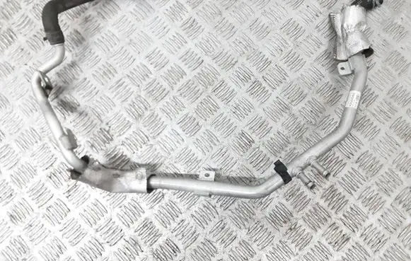 Audi A8 S8 D4 4H Gearbox oil cooler pipe/hose 4H0121485AC