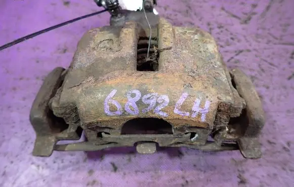 Mercedes-Benz Sprinter W901 W902 W903 W904 Rear brake caliper