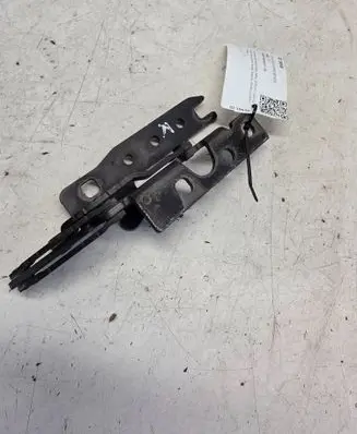 BMW 7 E65 E66 Engine bonnet/hood hinges 8240333