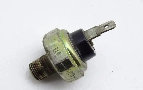 Suzuki Jimny Oil pressure sensor 