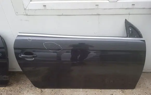 Door (2 Door Coupe)