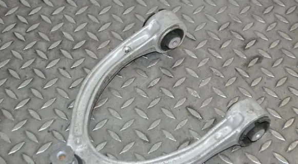 Mercedes-Benz C W205 Front upper control arm/wishbone 