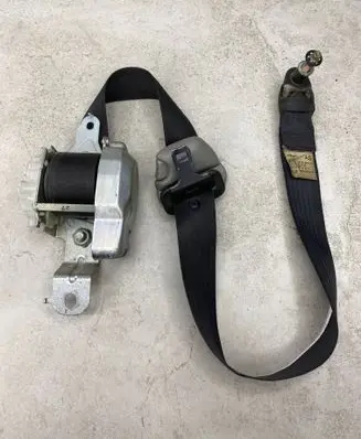 Nissan Pathfinder R51 Front seatbelt 7P2350P