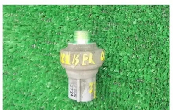 Toyota Land Cruiser (HDJ90) Sensor 12T24