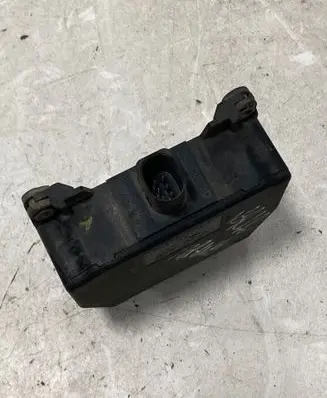 Volkswagen Touran I Turbo solenoid valve 6Q0906625