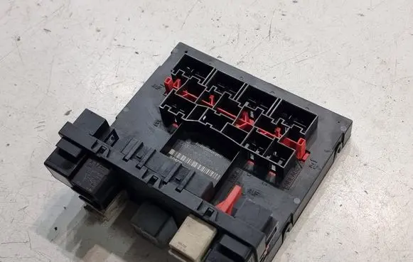 Volkswagen PASSAT B6 Comfort/convenience module 3C0937049AD
