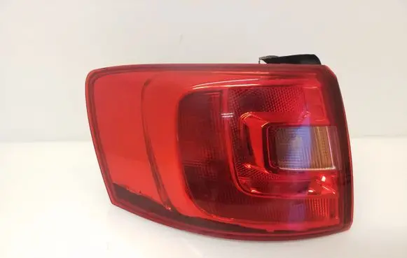 Volkswagen Jetta VI Rear/tail lights