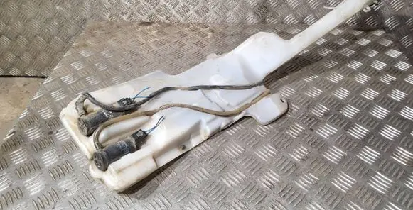 Toyota RAV 4 (XA20) Windshield washer fluid reservoir/tank 060851044