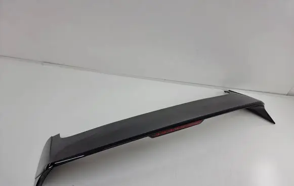 Tailgate/trunk spoiler