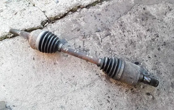 Jeep Grand Cherokee (WK) Front driveshaft NOCODE