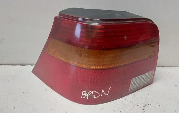 Volkswagen Golf IV Rear/tail lights 1J6945095R