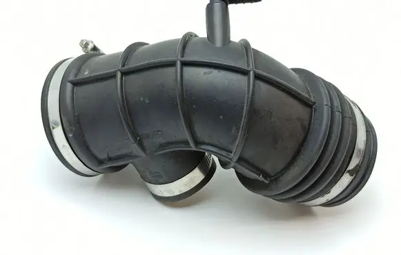 BMW Z4 E85 E86 Air intake hose/pipe