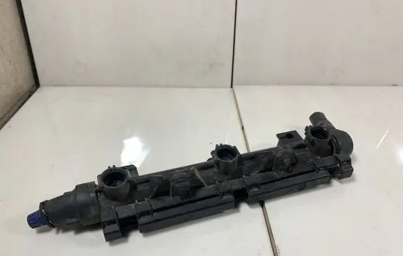 Skoda Fabia Mk2 (5J) Fuel main line pipe 03E133320