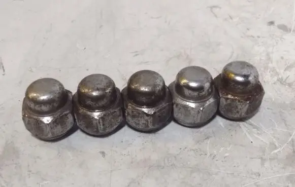 Nissan Qashqai+2 Nuts/bolts 