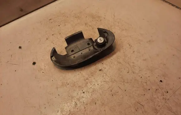 Opel Meriva A Front door lock (next to the handle) 