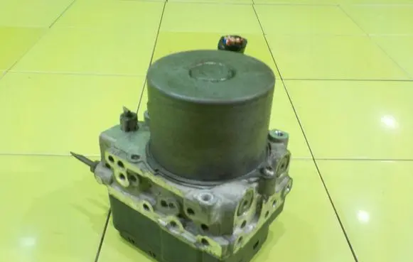 Mazda 6 ABS Pump 1330000961
