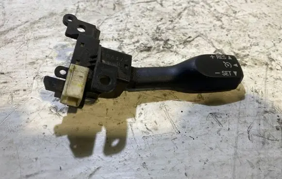 Toyota Avensis T270 Cruise control stalk 18A174