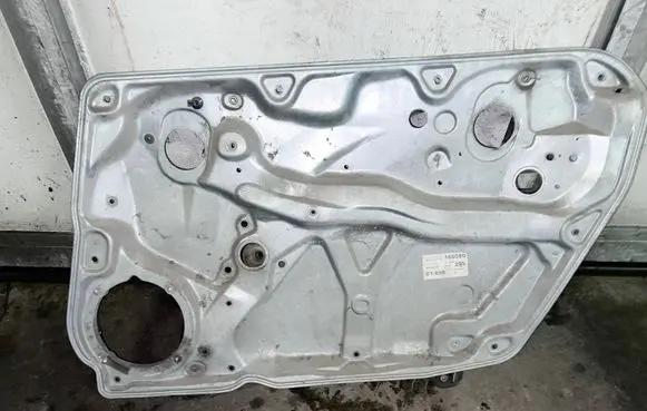 Volkswagen PASSAT B5 Front window lifting mechanism without motor 3B4837752CQ