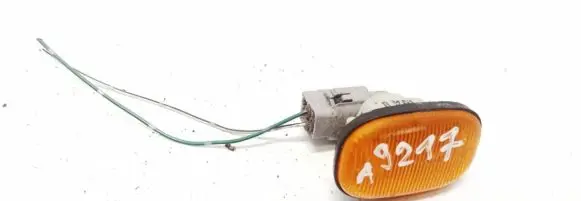 Toyota Avensis Verso Front fender indicator light w5w12v5w