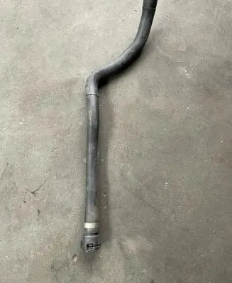 Mercedes-Benz GLC X253 C253 Engine coolant pipe/hose 2385010801