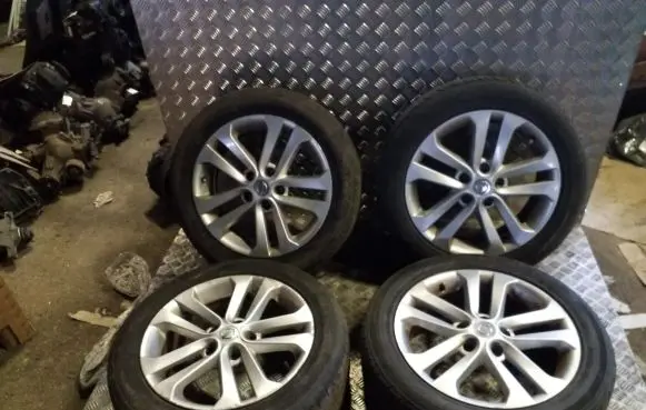 R17 alloy rim