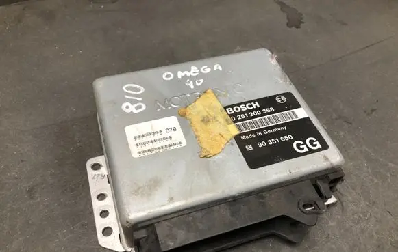 Opel Zafira A Engine control unit/module 90356073B OHO23323208 90356073