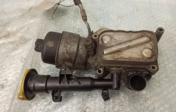 Fiat Doblo Oil filter mounting bracket