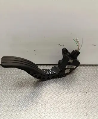 Renault Trafic III (X82) Accelerator throttle pedal 180027179R