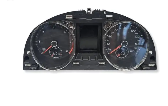 Volkswagen PASSAT CC Speedometer (instrument cluster) 3C8920970H