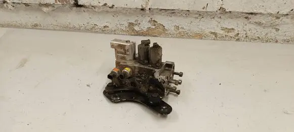 Mercedes-Benz GLS X166 Active stabilizer control/valve assembly A1663201158