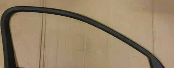Audi A3 S3 8V Front door glass trim molding 8V5867609