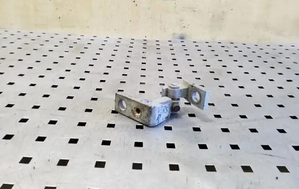 Audi A6 S6 C5 4B Front door upper hinge