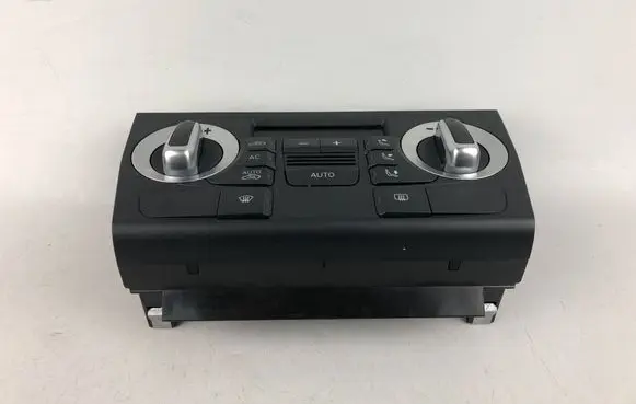 Audi A3 S3 A3 Sportback 8P Climate control unit 8P0820043BM
