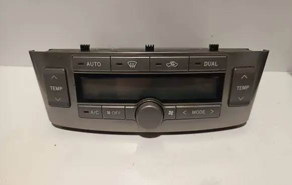 Toyota Avensis T250 Climate control unit 5590005200 MB1465703620