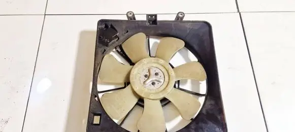 Honda Jazz Radiator cooling fan shroud 