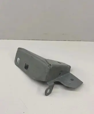 Renault Kadjar Headlight/headlamp mounting bracket 260421711R