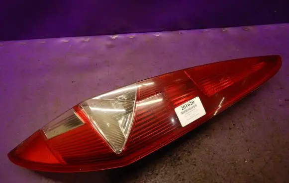 Fiat Punto (188) Rear/tail lights 517214700